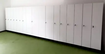 Öltözőszekrény